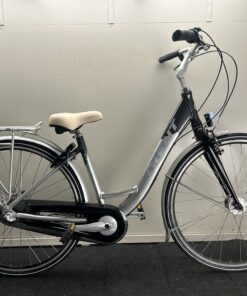 Tweedehands Damesfiets Giant Centro 28inch 44CM 3 versnellingen