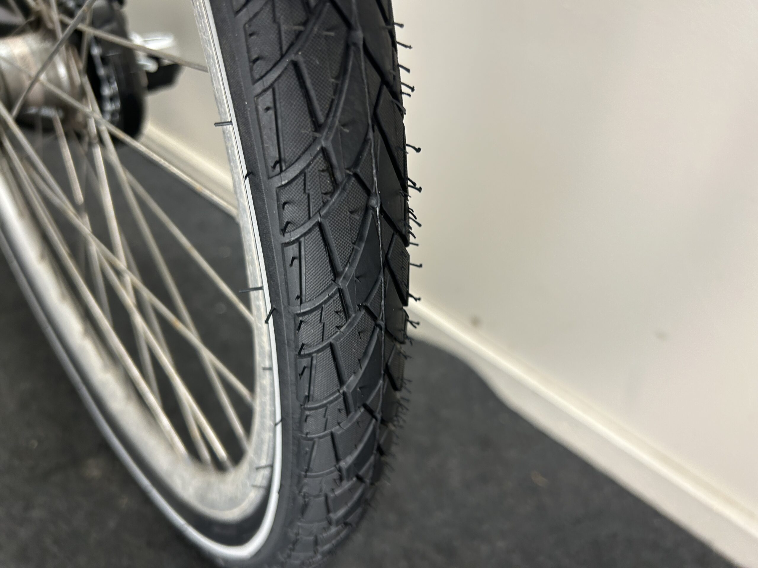 Tweedehands Damesfiets Cortina U4 28inch 57CM 3 versnellingen - Afbeelding 8