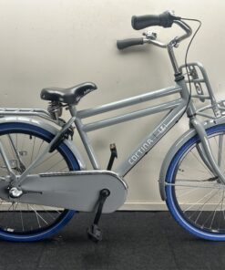 Tweedehands Jongensfiets Cortina U4 24inch 3 versnellingen terugtraprem