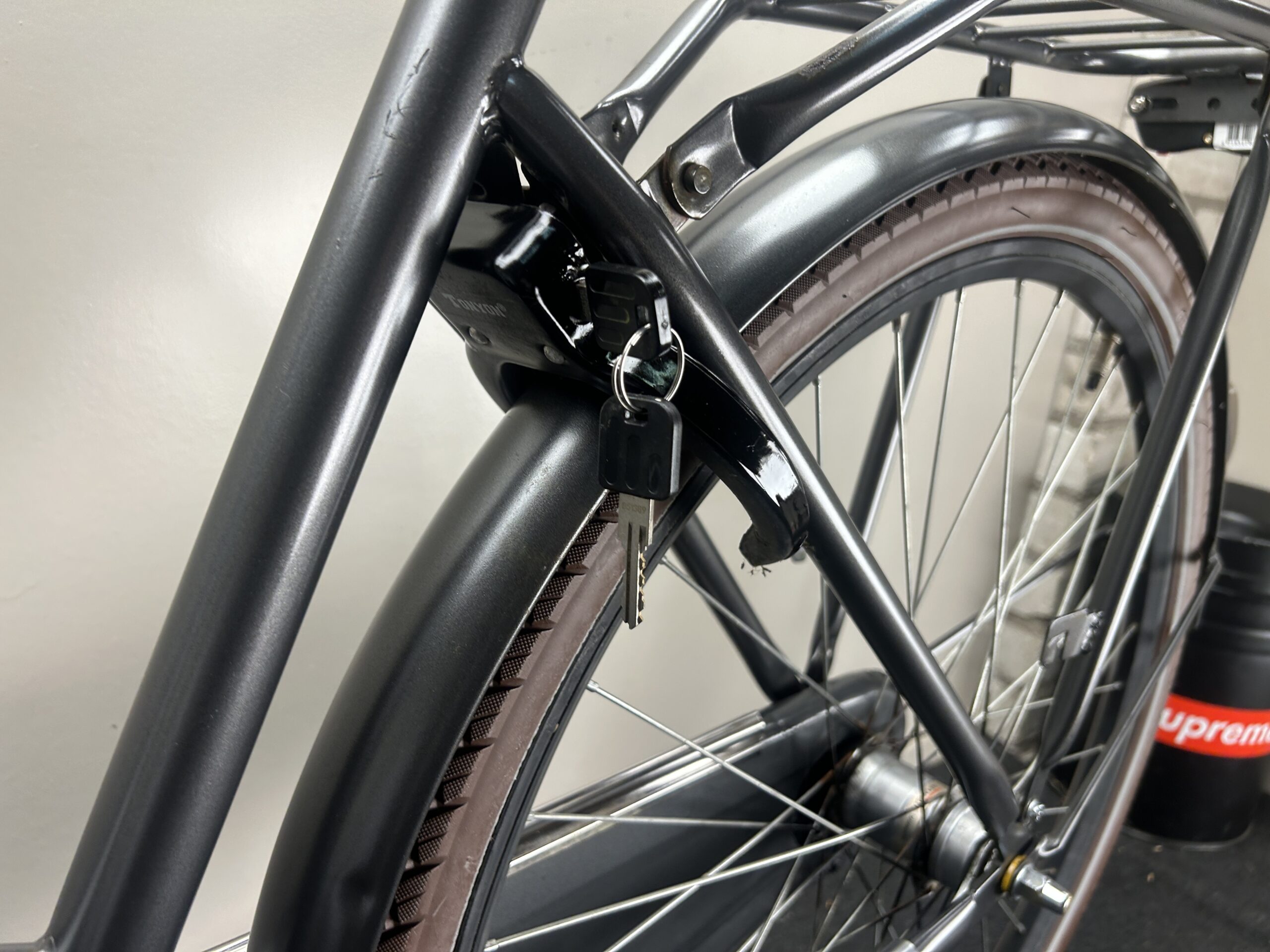 Tweedehands Damesfiets Spirit 28inch 48cm 3 versnellingen terugtraprem - Afbeelding 5