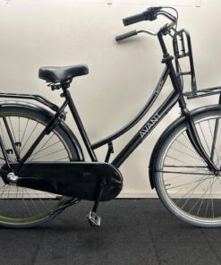 Tweedehands Damesfiets Avant Carrier 28inch 52CM 3 versnellingen terugtraprem